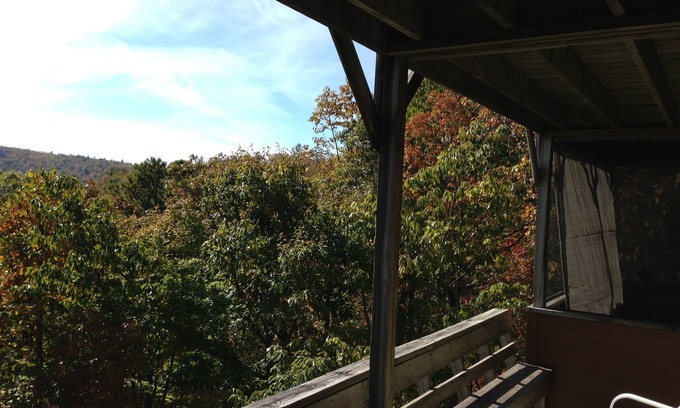 Lake Toxaway Condo | BEAUTIFUL MOUNTAIN GETAWAY