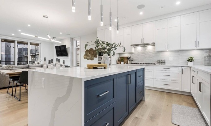 Okanagan-Similkameen House | Beautiful multi bedroom townhouse, next to channel and short walk to beach