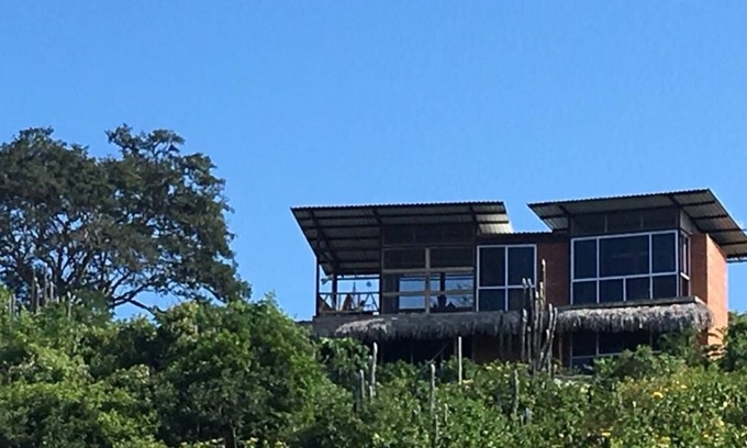 Loma Alta Apartment | Beautiful ocean view from top of a hill!