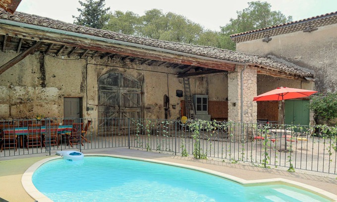 La Batie-Rolland House | Beautiful old stone house with pool between Valence and Avignon.