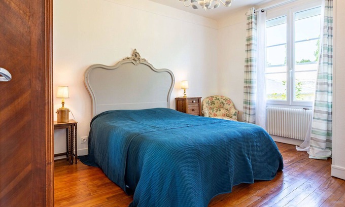 Le Home House | Beautiful private villa for 4 people with WIFI, TV, pets allowed and parking