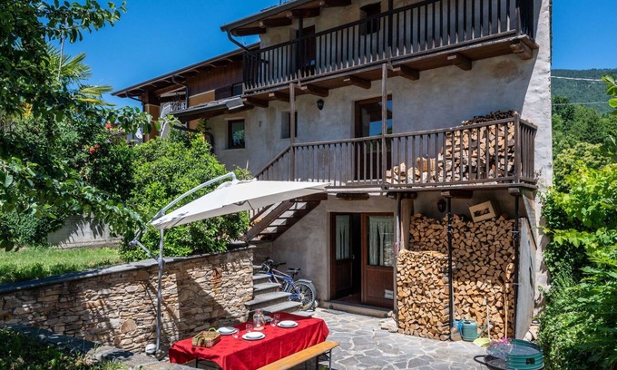 Roccabruna House | Beautiful private villa for 4 people with WIFI, TV, patio and parking