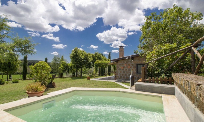 Vetralla House | Beautiful private villa with private pool, A/C, WIFI, TV, terrace, pets allowed and panoramic view