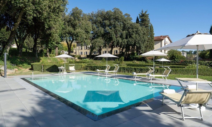 Ronta Villa | Beautiful private villa with hot tub, private pool, WIFI, TV, panoramic view and parking