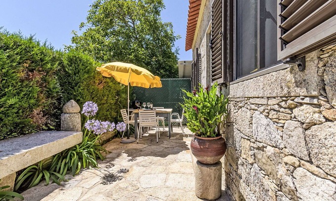 Vilarelho House | Beautiful private villa for 4 people with WIFI, TV, terrace and parking