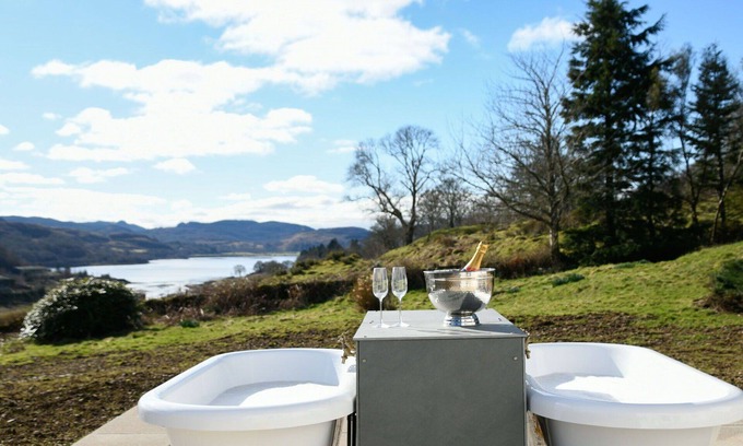 Lerags Villa | Beautiful private villa with WIFI, hot tub, TV, patio, pets allowed, panoramic view and parking