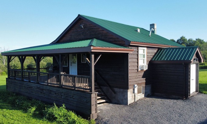 South Rutland Cabin | Beautiful Rustic Cabin - Heart of Tug Hill - Directly on Snowmobile/ATV Trail