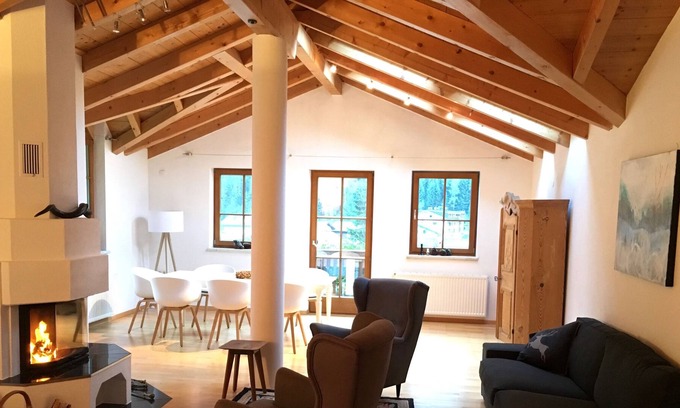 Feichten Ski Chalet | Beautiful, spacious house in the idyllic Kaunertal with fireplace / garage / WiFi - wif