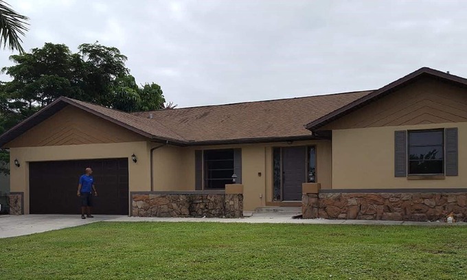 Pine Island Center House | Beautiful, Spacious House With In Ground Pool In A Tropical Setting!