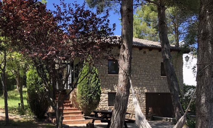 Albarracin House | beautiful stone house with garden