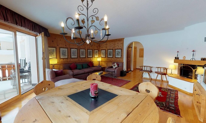 Champfer Apartment | Beautiful three-room apartment on the first floor with approx.