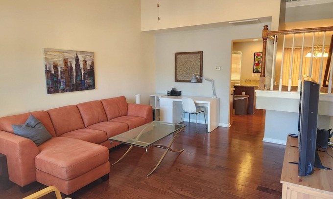 Charlotte House | Beautiful University Townhome