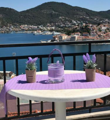 Galatas House | Beautiful view of poros