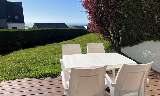 Erquy Apartment | Beautiful view of the port and the Verdelet. Garden level. Wifi