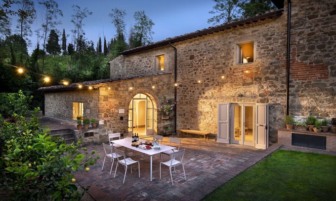 Greve in Chianti Villa | Beautiful villa for 18 guests with WIFI, A/C, private pool and TV