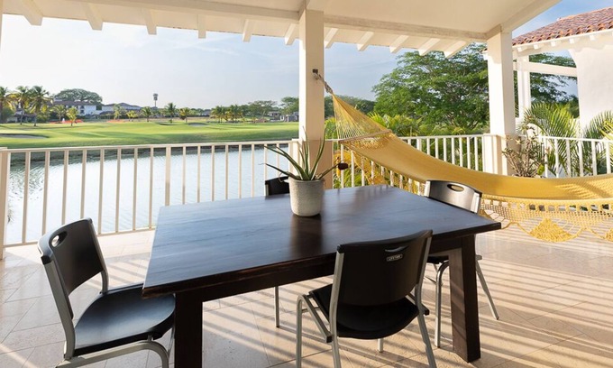 Cocle Villa | Beautiful villa 4 bedroom ๐ก ๐ Private pool / two stories and patio ๐๐