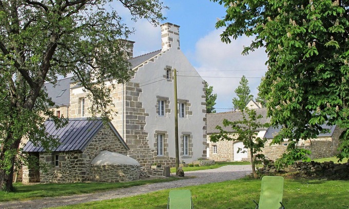 Plouneour-Trez Villa | Beautiful villa for 4 people with WIFI, TV, terrace and pets allowed