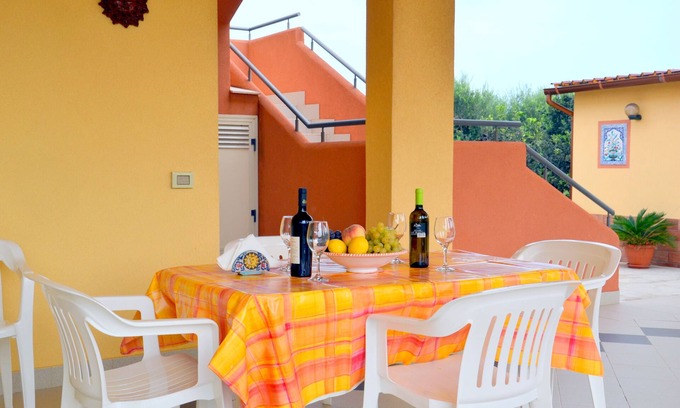 Partinico House | Beautiful Villa Ivana 1 lots of sun and green, near the beach, climate, Wi-Fi free.