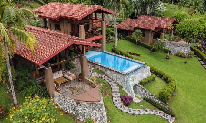 Cabo Matapalo House | Beautiful Villa with Pool on Backwash Bay