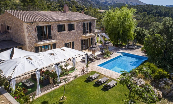 Andraitx Villa | Beautiful villa with breathtaking sea and mountain views 10 minutes from Andratx