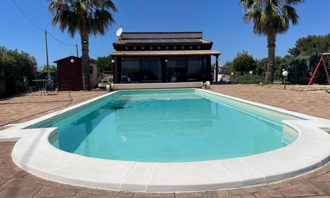 Pergole House | Beautiful Villa with heated swimming pool for exclusive use