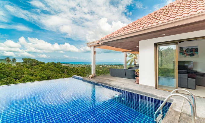 Bophut Villa | Beautiful Villa with Seaview from Every Room. Private infinity Seaview Swim Pool