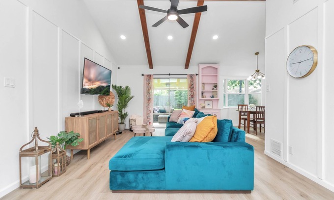 Spring Branch Central House | Beautiful VRBO Listing in Spring Branch