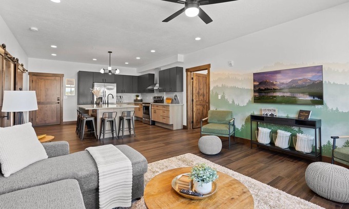 Columbia Falls Condo | Beautifully Designed, Fully Stocked New Condo with Custom Features - Plus A Gym!