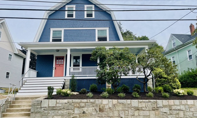 Westerly Apartment | Beautifully Remodeled Family Size Apartment, Ideal for Downtown & Beach Getaway