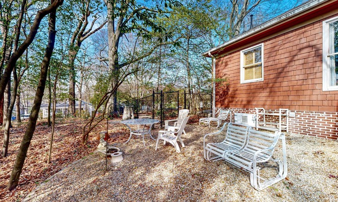 Westside House | Beautifully updated home with enclosed yard, W/D, and central AC