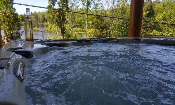 Wentworth-Nord Villa | BEAVERS POND I ,AMAZING VIEW AND LAKE ACCESS