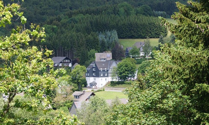 Elkeringhausen House | Bed and Breakfast Am Knittenberg