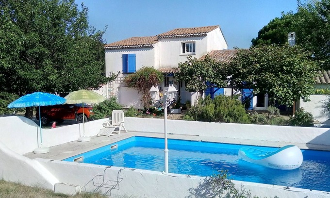 Arles House | Bed and Breakfast Mas du Petit Paradis in ARLES