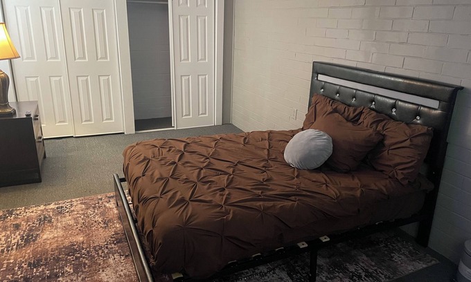 Woodward House | Beehive Honeycomb pet friendly