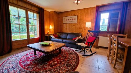 Evolene Apartment | Bel Alp 3 - Rez avec jardin - 5 personnes- Evolene