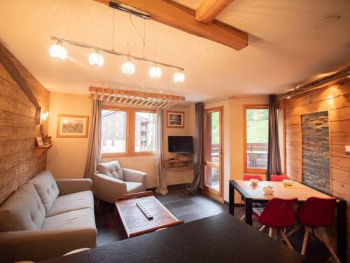 Les Avanchers-Valmorel Apartment | Bel appartement 3 pièces rénové avec balcon, parking en option à Valmorel - FR-1-291-821