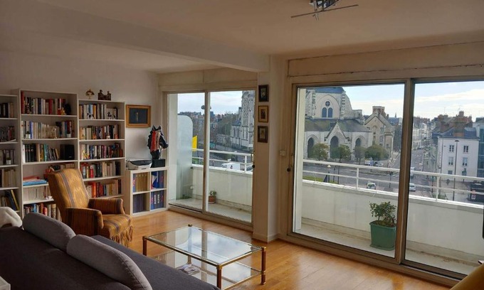 Chateaudun-Bannier Apartment | Bel appartement lumineux