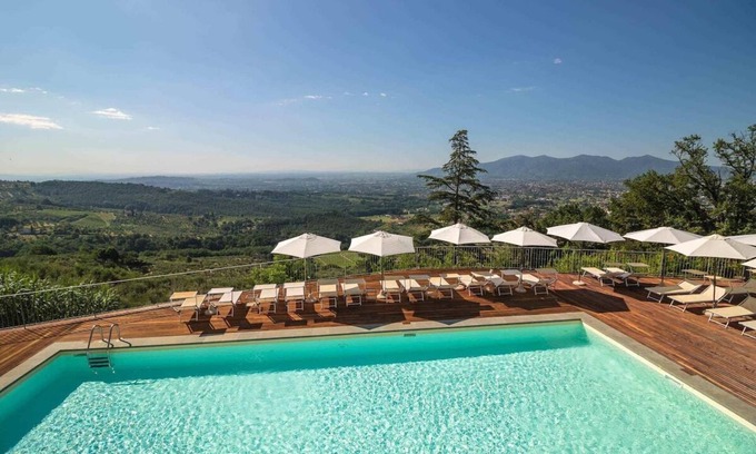 Matraia Apartment | Bellavista, modern apartment. Pool, WiFi, Lucca