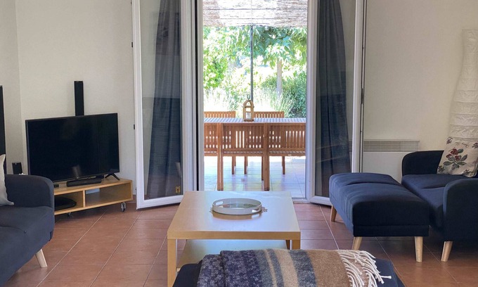 Aups House | Belle maison indépendante en Provence dans un charmant village animé