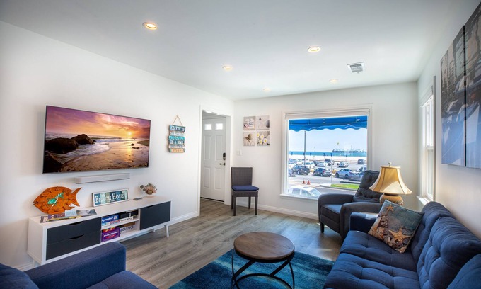 Belmont Shore House | Belmont Shore Beach Stays for 31+ nights gets 18% discount off of Published Rate