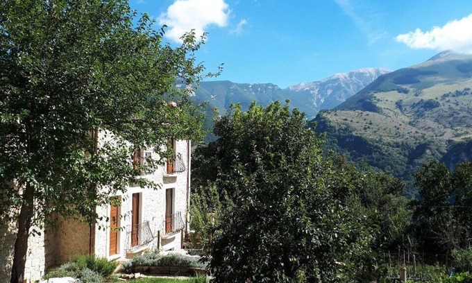 Caramanico Terme Apartment | Belvedere - charming home with the most beautiful mountain views in Abruzzo
