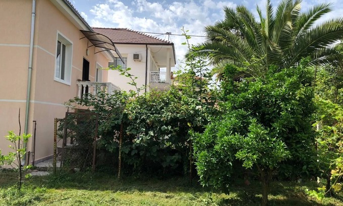 Shkoder House | Belvedere Guesthouse - Detached House with Large Garden