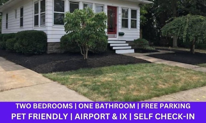 Berea House | Berea BaldwinWallace - Pet Friendly Cottage