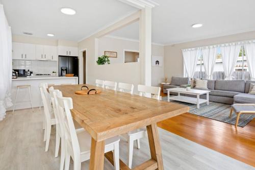 Safety Beach House | Berkeley Beach House Safety Beach