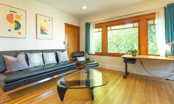 Fairview Park House | Berkeley's BEST Home & Neighborhood Walk to UC