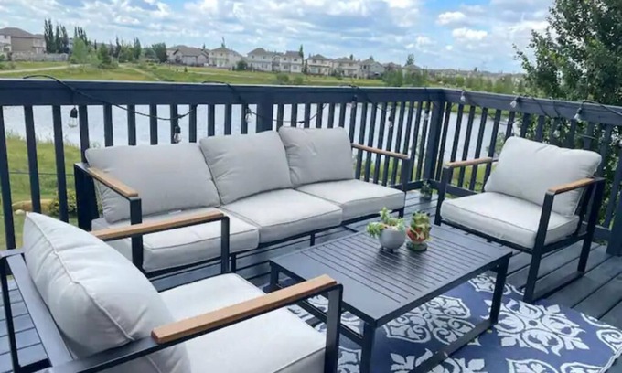 Southeast Edmonton House | Best home with lakeview access peace and quite place for family