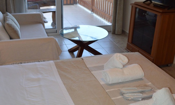 Pylos Hotel | Best House Petit Pylos Messinias