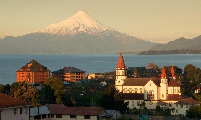 Puerto Varas Apartment | Best location in Puerto Varas! Lovely apartment with 2 baths for up to 4 guests.