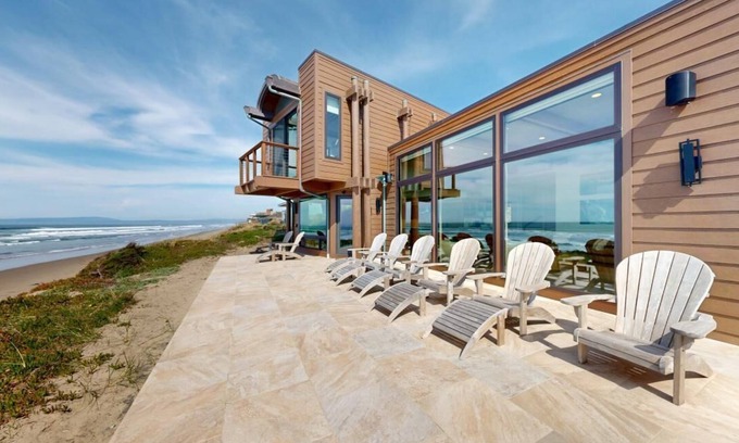 Watsonville House | BEST OCEAN-FRONT HOME IN PAJARO DUNES, MONTEREY BAY - NEWLY RENOVATED