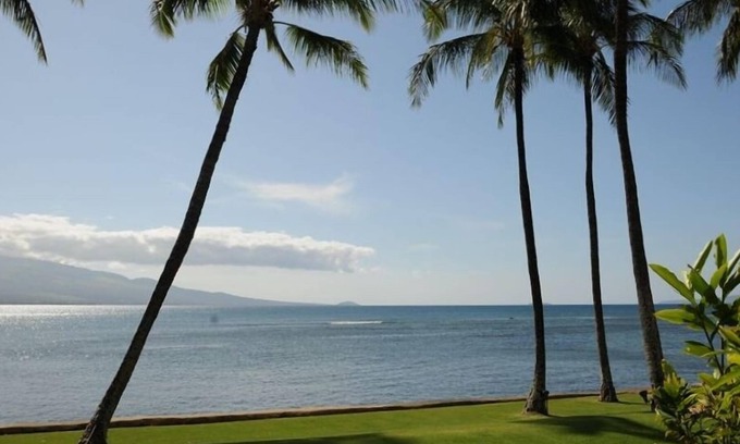 Maalaea Condo | Best Oceanfront Condo, LAULOA, Remodeled, WiFi, Curved UHD-TV